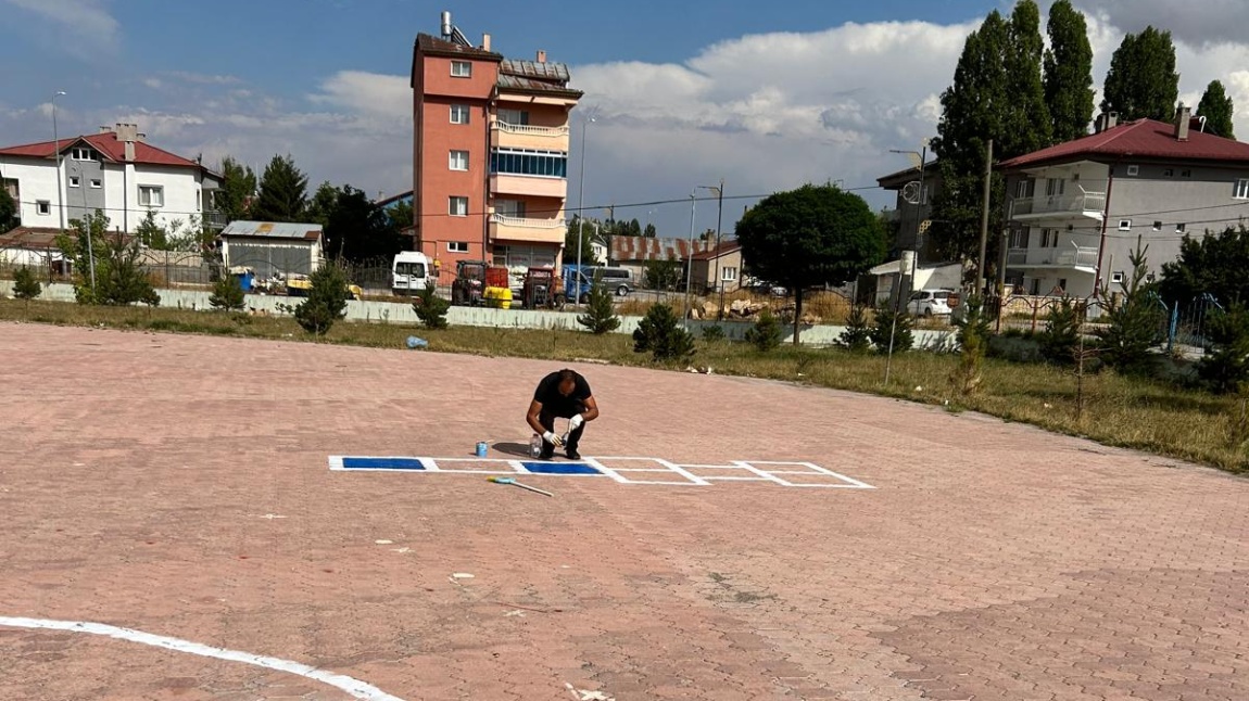 Okulumuzun Renklendiriyoruz